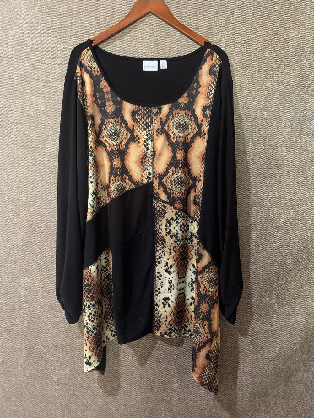 Kim Rogers Black & Brown Snake-Print Knit Tunic Top